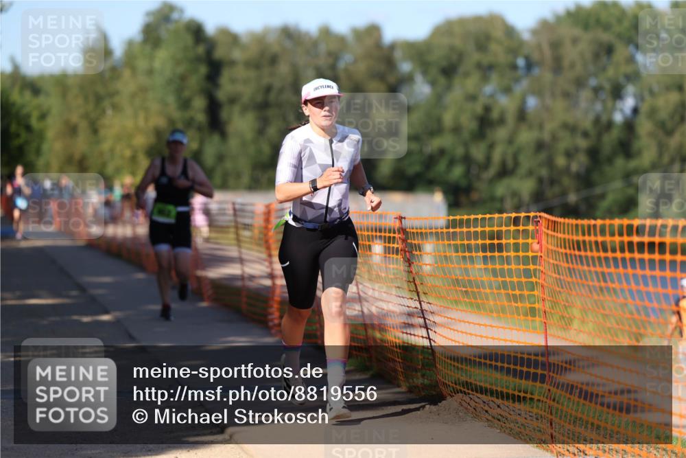 07.09.2025 - 19. Norderstedt Triathlon Michael Strokosch http://msf.ph/oto/8819556 07.09.2025 15:46:57 Laufen 448, 462, 465 meine-sportfotos.de