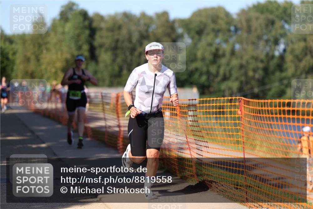07.09.2025 - 19. Norderstedt Triathlon Michael Strokosch http://msf.ph/oto/8819558 07.09.2025 15:46:57 Laufen 448, 462, 465 meine-sportfotos.de