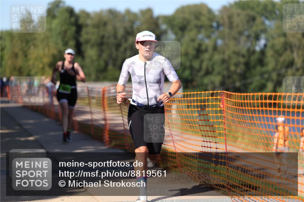 07.09.2025 - 19. Norderstedt Triathlon Michael Strokosch http://msf.ph/oto/8819561 07.09.2025 15:46:57 Laufen 448, 462, 465 meine-sportfotos.de