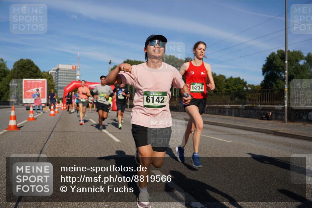 07.09.2025 - BARMER Alsterlauf Yannick Fuchs http://msf.ph/oto/8819566 07.09.2025 09:44:21 Laufen 6, 6142, 5234 meine-sportfotos.de