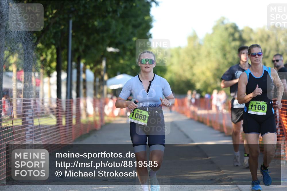 07.09.2025 - 19. Norderstedt Triathlon Michael Strokosch http://msf.ph/oto/8819585 07.09.2025 16:46:55 Laufen 940, 1069, 1106 meine-sportfotos.de