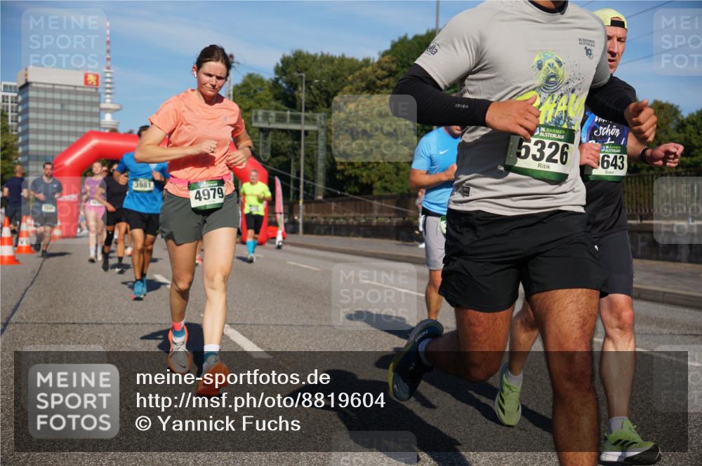 07.09.2025 - BARMER Alsterlauf Yannick Fuchs http://msf.ph/oto/8819604 07.09.2025 09:44:23 Laufen 3981, 4979, 36, 36, 5326, 36, 643 meine-sportfotos.de