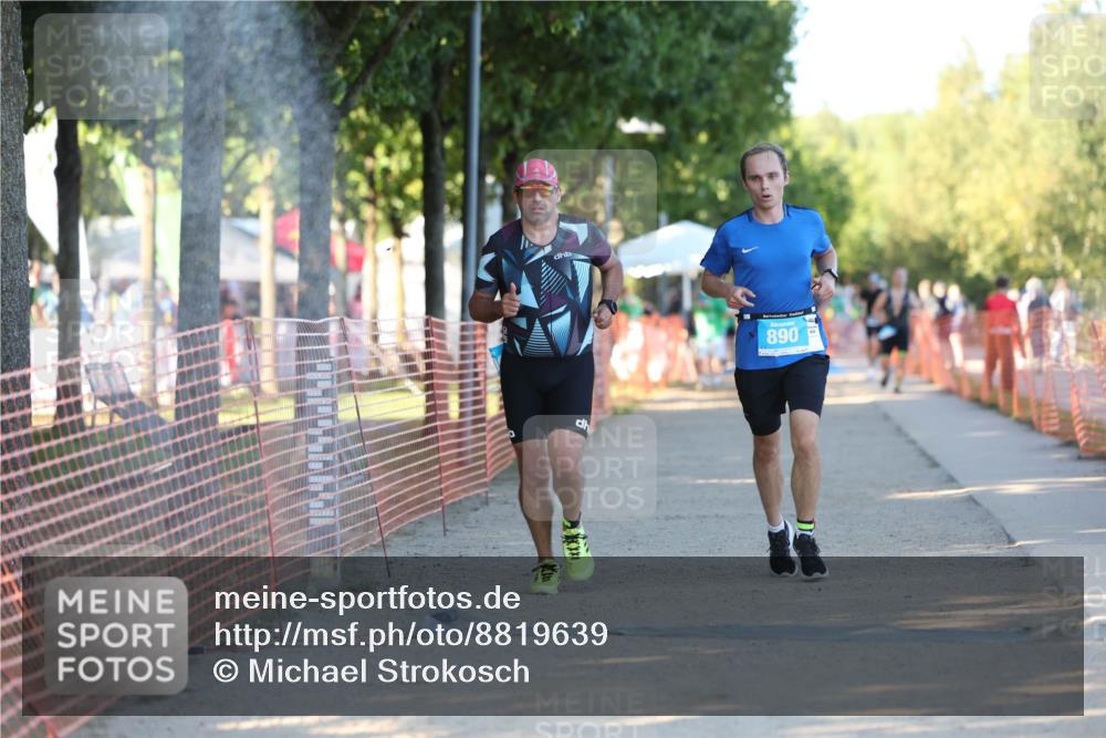 07.09.2025 - 19. Norderstedt Triathlon Michael Strokosch http://msf.ph/oto/8819639 07.09.2025 16:47:42 Laufen 409, 890, 1623, 1628 meine-sportfotos.de