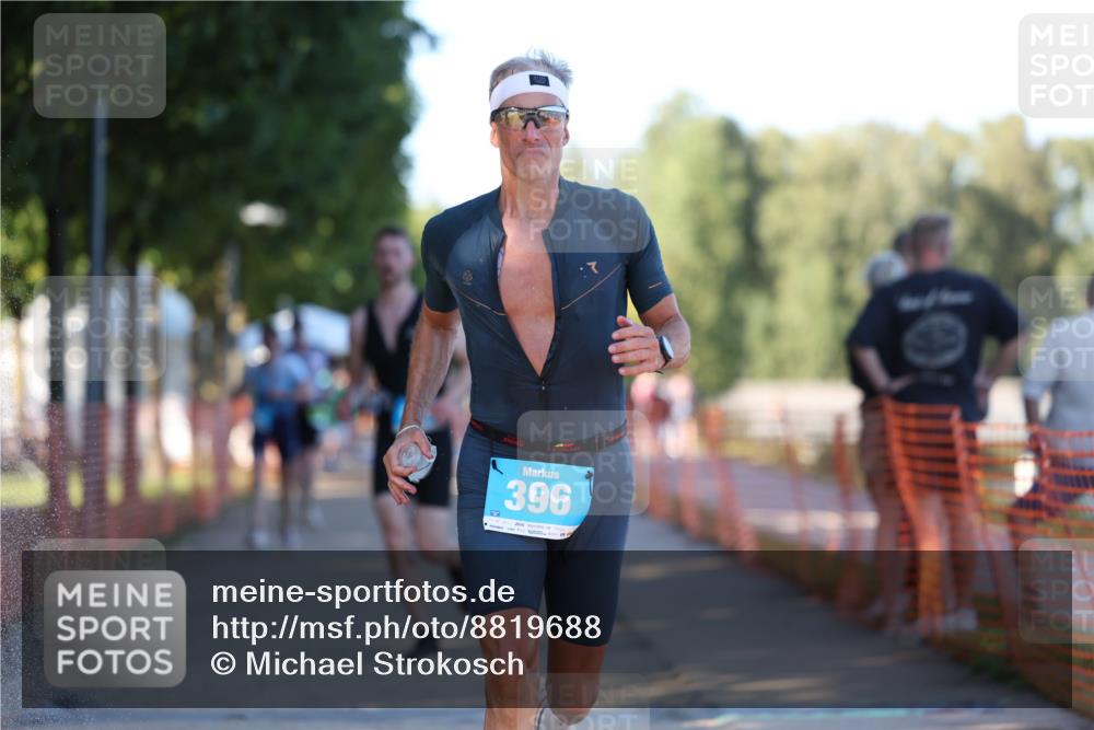 07.09.2025 - 19. Norderstedt Triathlon Michael Strokosch http://msf.ph/oto/8819688 07.09.2025 16:48:04 Laufen 396, 889, 903, 910, 947, 1074, 1618 meine-sportfotos.de