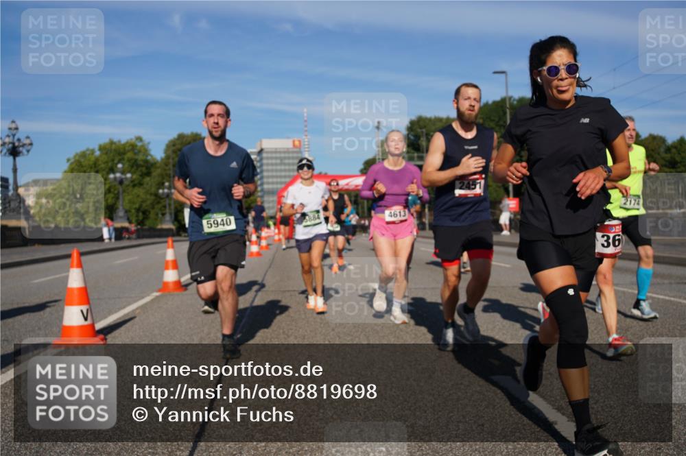 07.09.2025 - BARMER Alsterlauf Yannick Fuchs http://msf.ph/oto/8819698 07.09.2025 09:44:27 Laufen 5940, 5884, 4613, 2451, 36, 2174 meine-sportfotos.de
