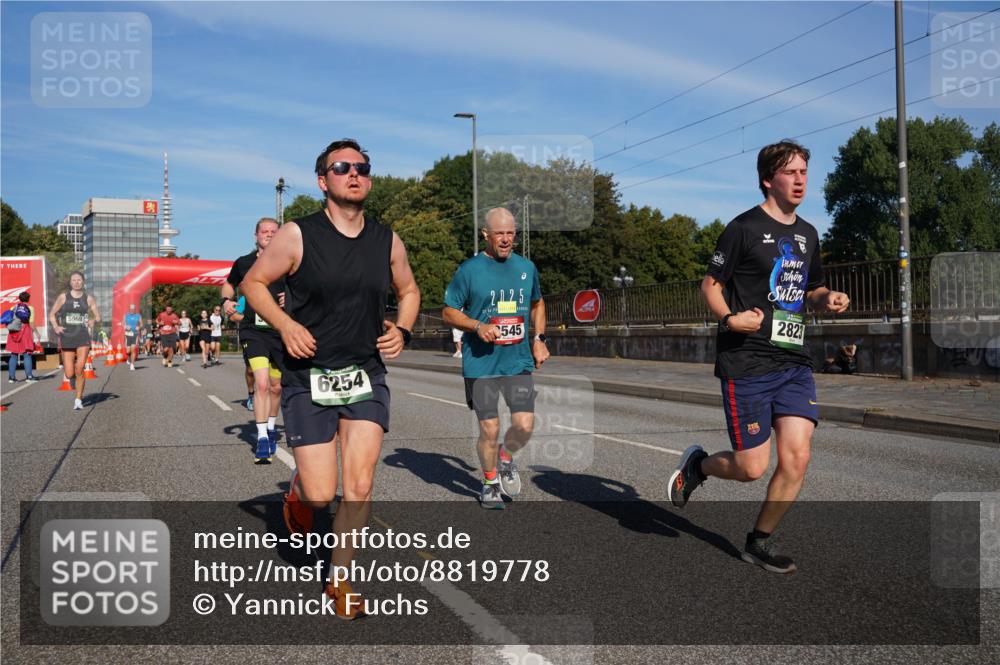 07.09.2025 - BARMER Alsterlauf Yannick Fuchs http://msf.ph/oto/8819778 07.09.2025 09:44:30 Laufen 5969, 6254, 2025, 545, 2823 meine-sportfotos.de