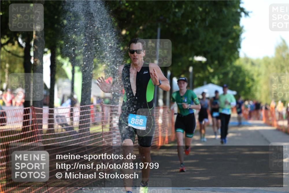 07.09.2025 - 19. Norderstedt Triathlon Michael Strokosch http://msf.ph/oto/8819799 07.09.2025 15:48:02 Laufen 452, 888, 905, 1507, 1508 meine-sportfotos.de