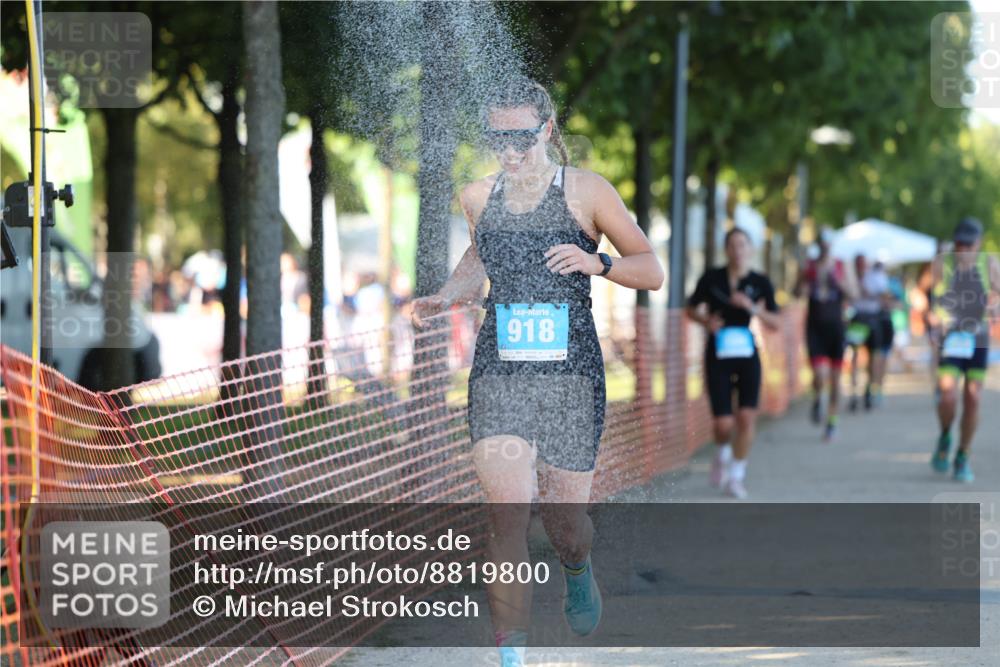07.09.2025 - 19. Norderstedt Triathlon Michael Strokosch http://msf.ph/oto/8819800 07.09.2025 16:48:32 Laufen 414, 886, 918, 1455, 1575, 1589 meine-sportfotos.de