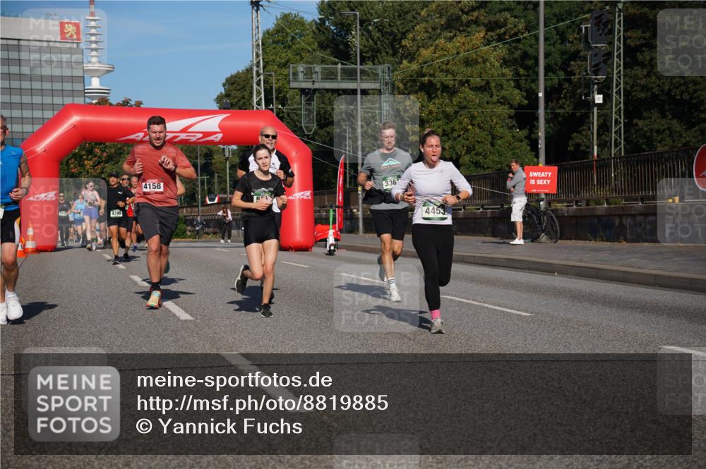 07.09.2025 - BARMER Alsterlauf Yannick Fuchs http://msf.ph/oto/8819885 07.09.2025 09:44:35 Laufen 4795, 4158, 336, 4453 meine-sportfotos.de