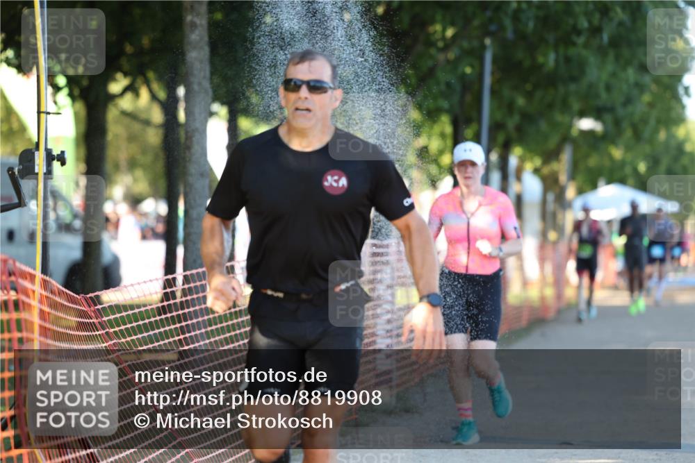 07.09.2025 - 19. Norderstedt Triathlon Michael Strokosch http://msf.ph/oto/8819908 07.09.2025 16:49:06 Laufen 882, 914, 1448, 1574 meine-sportfotos.de