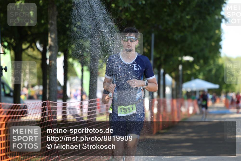07.09.2025 - 19. Norderstedt Triathlon Michael Strokosch http://msf.ph/oto/8819909 07.09.2025 15:48:19 Laufen 472, 1511 meine-sportfotos.de