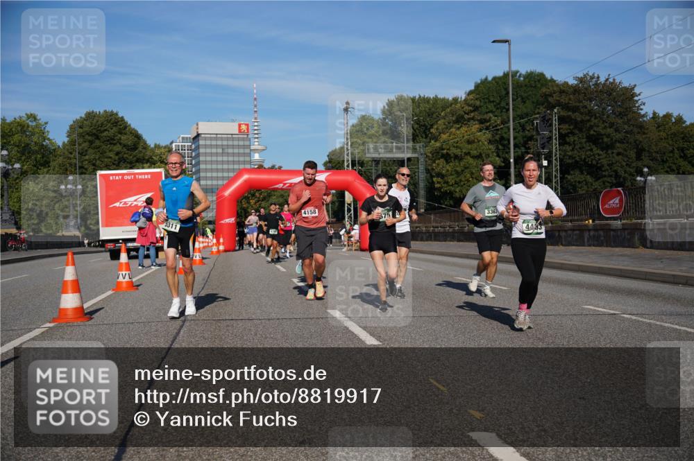 07.09.2025 - BARMER Alsterlauf Yannick Fuchs http://msf.ph/oto/8819917 07.09.2025 09:44:36 Laufen 5311, 4158, 575, 3363, 4443 meine-sportfotos.de