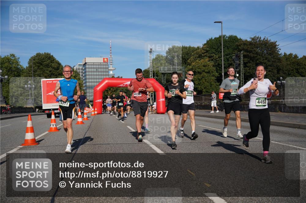 07.09.2025 - BARMER Alsterlauf Yannick Fuchs http://msf.ph/oto/8819927 07.09.2025 09:44:36 Laufen 45311, 4795, 3363, 4158, 55, 2040, 4453 meine-sportfotos.de