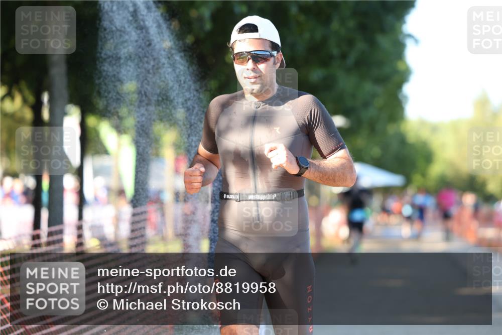 07.09.2025 - 19. Norderstedt Triathlon Michael Strokosch http://msf.ph/oto/8819958 07.09.2025 16:49:18 Laufen 371, 1442, 1574 meine-sportfotos.de