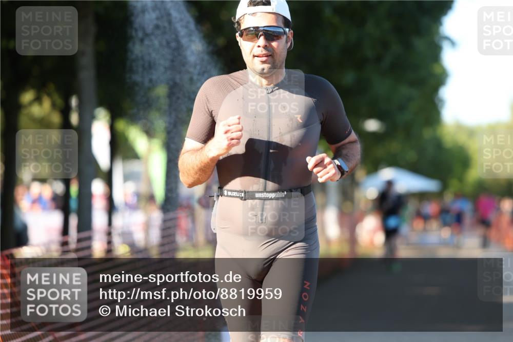 07.09.2025 - 19. Norderstedt Triathlon Michael Strokosch http://msf.ph/oto/8819959 07.09.2025 16:49:18 Laufen 371, 1442, 1574 meine-sportfotos.de