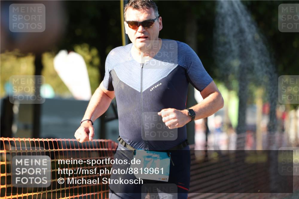 07.09.2025 - 19. Norderstedt Triathlon Michael Strokosch http://msf.ph/oto/8819961 07.09.2025 16:49:20 Laufen 371, 1442, 1556 meine-sportfotos.de