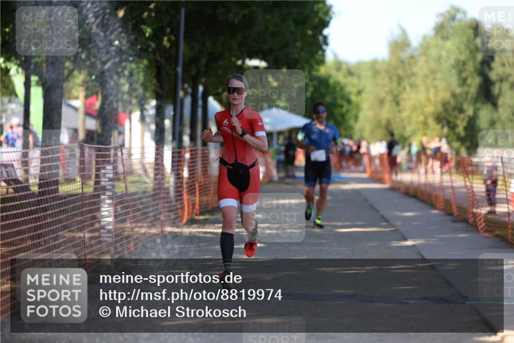 07.09.2025 - 19. Norderstedt Triathlon Michael Strokosch http://msf.ph/oto/8819974 07.09.2025 15:48:33 Laufen 382, 1404 meine-sportfotos.de