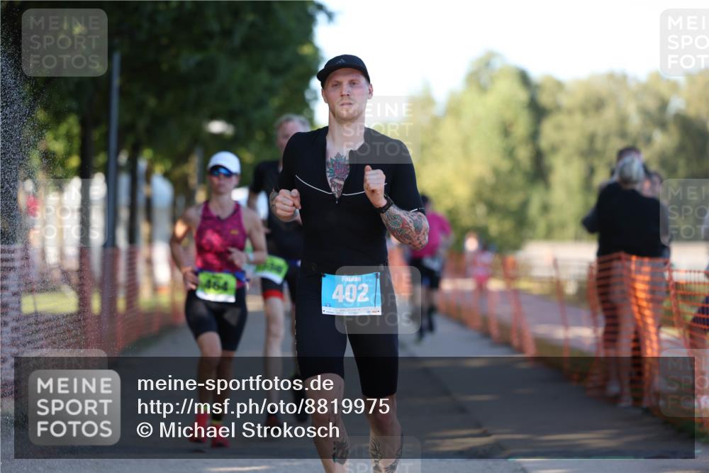07.09.2025 - 19. Norderstedt Triathlon Michael Strokosch http://msf.ph/oto/8819975 07.09.2025 16:49:26 Laufen 425, 950, 1556 meine-sportfotos.de