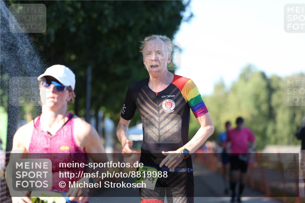 07.09.2025 - 19. Norderstedt Triathlon Michael Strokosch http://msf.ph/oto/8819988 07.09.2025 16:49:28 Laufen 425, 878, 950, 1556 meine-sportfotos.de