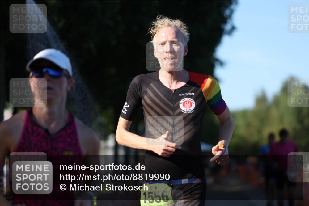 07.09.2025 - 19. Norderstedt Triathlon Michael Strokosch http://msf.ph/oto/8819990 07.09.2025 16:49:28 Laufen 425, 878, 950, 1556 meine-sportfotos.de