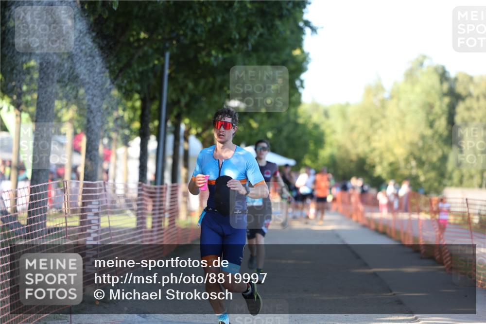 07.09.2025 - 19. Norderstedt Triathlon Michael Strokosch http://msf.ph/oto/8819997 07.09.2025 16:49:32 Laufen 425, 878, 950 meine-sportfotos.de