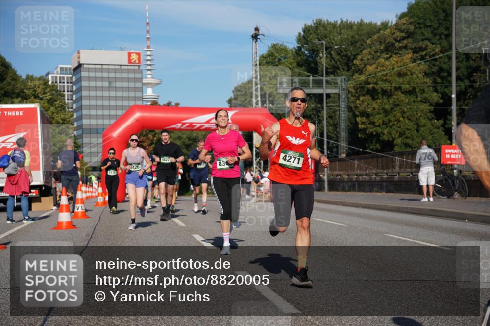 07.09.2025 - BARMER Alsterlauf Yannick Fuchs http://msf.ph/oto/8820005 07.09.2025 09:44:40 Laufen 5420, 4827, 830, 4271, 76 meine-sportfotos.de