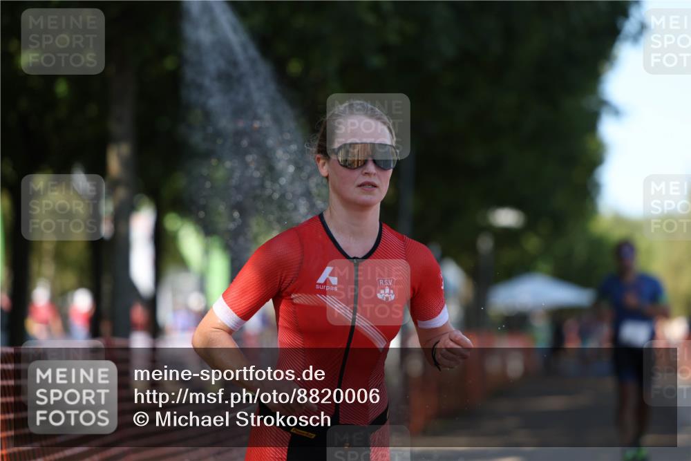 07.09.2025 - 19. Norderstedt Triathlon Michael Strokosch http://msf.ph/oto/8820006 07.09.2025 15:48:35 Laufen 382, 1404 meine-sportfotos.de