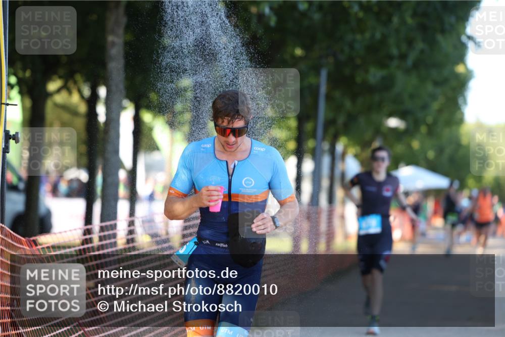 07.09.2025 - 19. Norderstedt Triathlon Michael Strokosch http://msf.ph/oto/8820010 07.09.2025 16:49:34 Laufen 425, 878, 950 meine-sportfotos.de