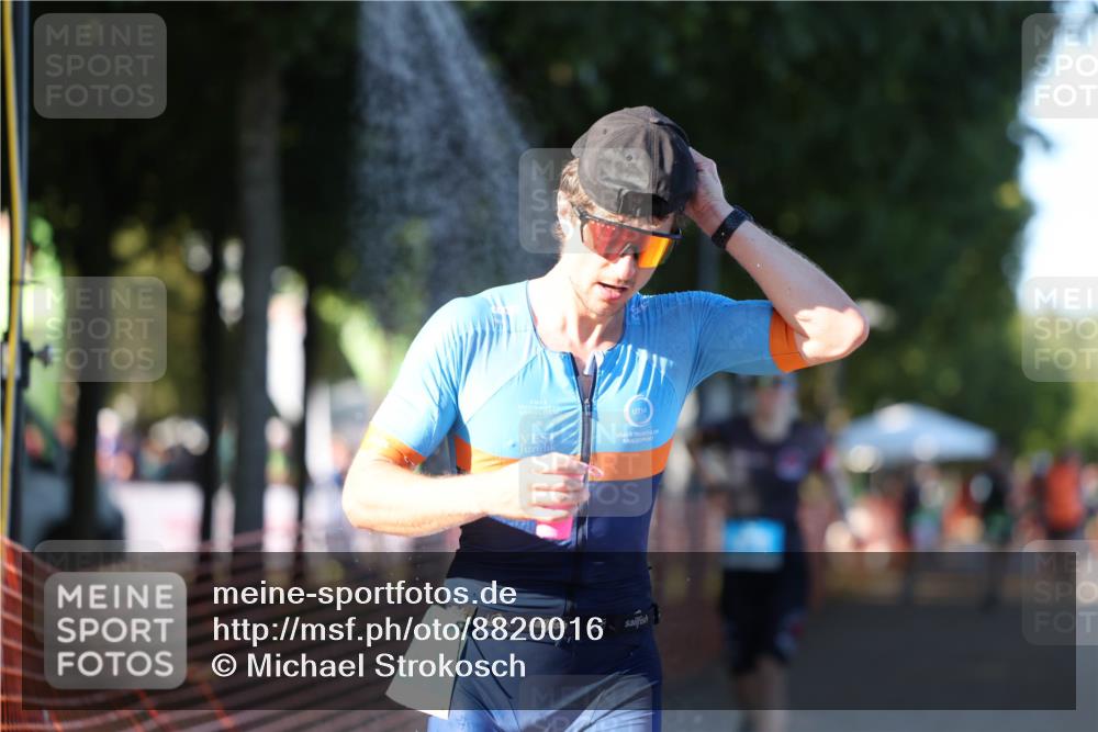 07.09.2025 - 19. Norderstedt Triathlon Michael Strokosch http://msf.ph/oto/8820016 07.09.2025 16:49:34 Laufen 425, 878, 950 meine-sportfotos.de