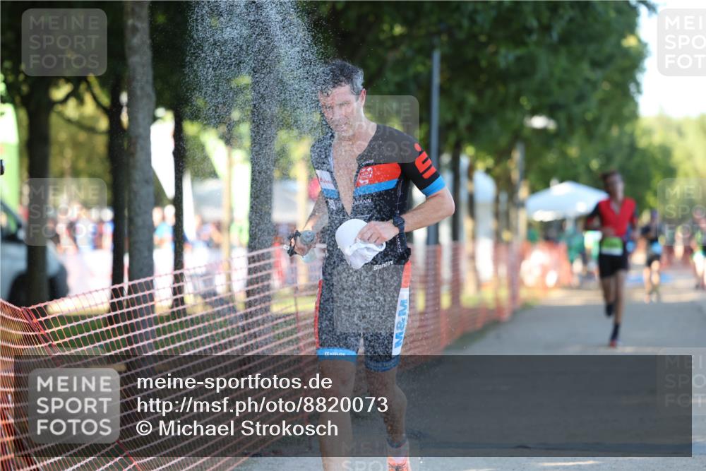 07.09.2025 - 19. Norderstedt Triathlon Michael Strokosch http://msf.ph/oto/8820073 07.09.2025 16:49:51 Laufen 376, 883, 1417, 1585, 1607 meine-sportfotos.de