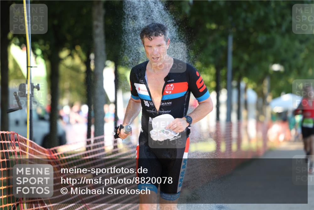 07.09.2025 - 19. Norderstedt Triathlon Michael Strokosch http://msf.ph/oto/8820078 07.09.2025 16:49:51 Laufen 376, 883, 1417, 1585, 1607 meine-sportfotos.de