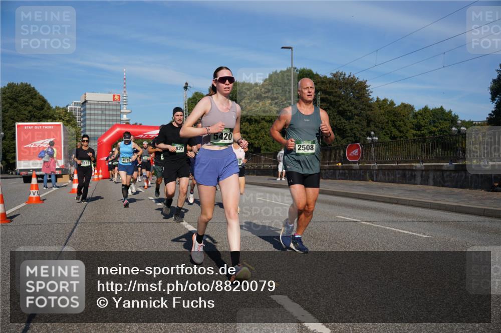 07.09.2025 - BARMER Alsterlauf Yannick Fuchs http://msf.ph/oto/8820079 07.09.2025 09:44:44 Laufen 4015, 118, 827, 5420, 2508 meine-sportfotos.de