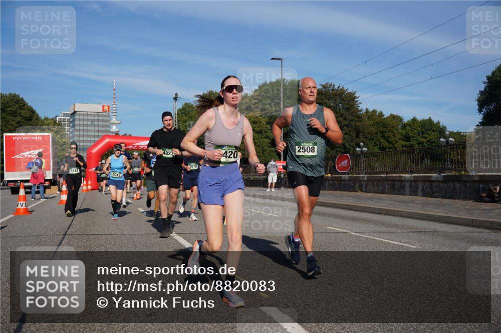 07.09.2025 - BARMER Alsterlauf Yannick Fuchs http://msf.ph/oto/8820083 07.09.2025 09:44:44 Laufen 8118, 4015, 4827, 2010, 2508, 420 meine-sportfotos.de
