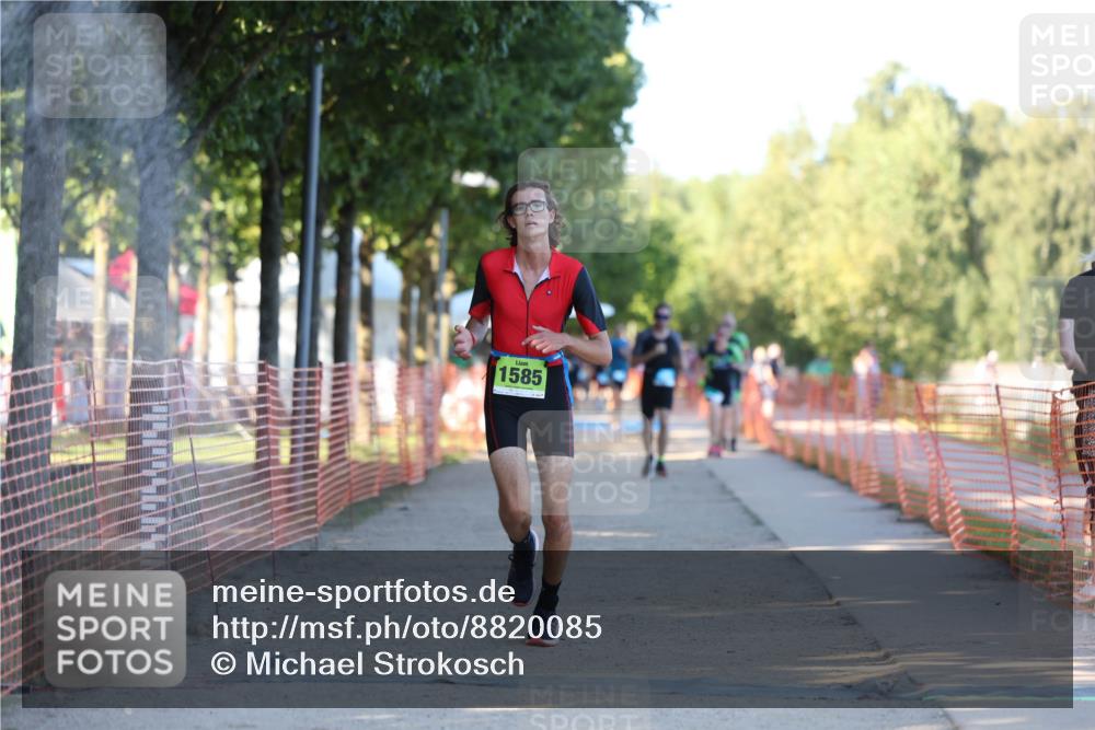 07.09.2025 - 19. Norderstedt Triathlon Michael Strokosch http://msf.ph/oto/8820085 07.09.2025 16:49:54 Laufen 1417, 1585 meine-sportfotos.de