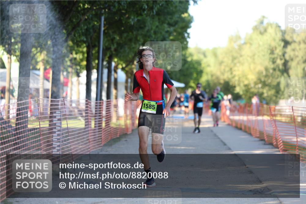 07.09.2025 - 19. Norderstedt Triathlon Michael Strokosch http://msf.ph/oto/8820088 07.09.2025 16:49:54 Laufen 1417, 1585 meine-sportfotos.de