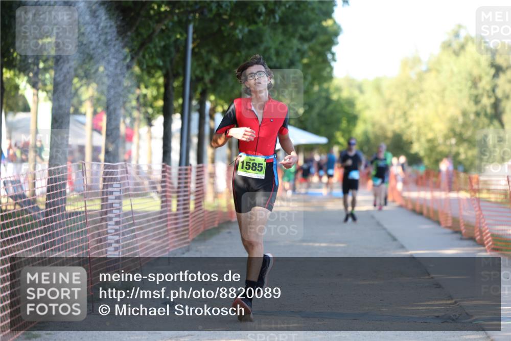 07.09.2025 - 19. Norderstedt Triathlon Michael Strokosch http://msf.ph/oto/8820089 07.09.2025 16:49:55 Laufen 1472, 1585 meine-sportfotos.de