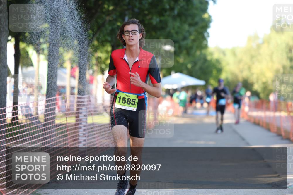 07.09.2025 - 19. Norderstedt Triathlon Michael Strokosch http://msf.ph/oto/8820097 07.09.2025 16:49:56 Laufen 1472, 1585 meine-sportfotos.de