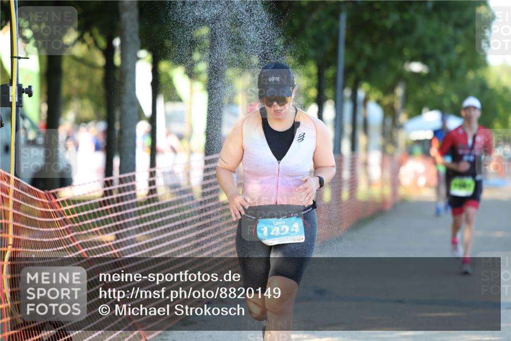 07.09.2025 - 19. Norderstedt Triathlon Michael Strokosch http://msf.ph/oto/8820149 07.09.2025 16:50:35 Laufen 372, 1061 meine-sportfotos.de