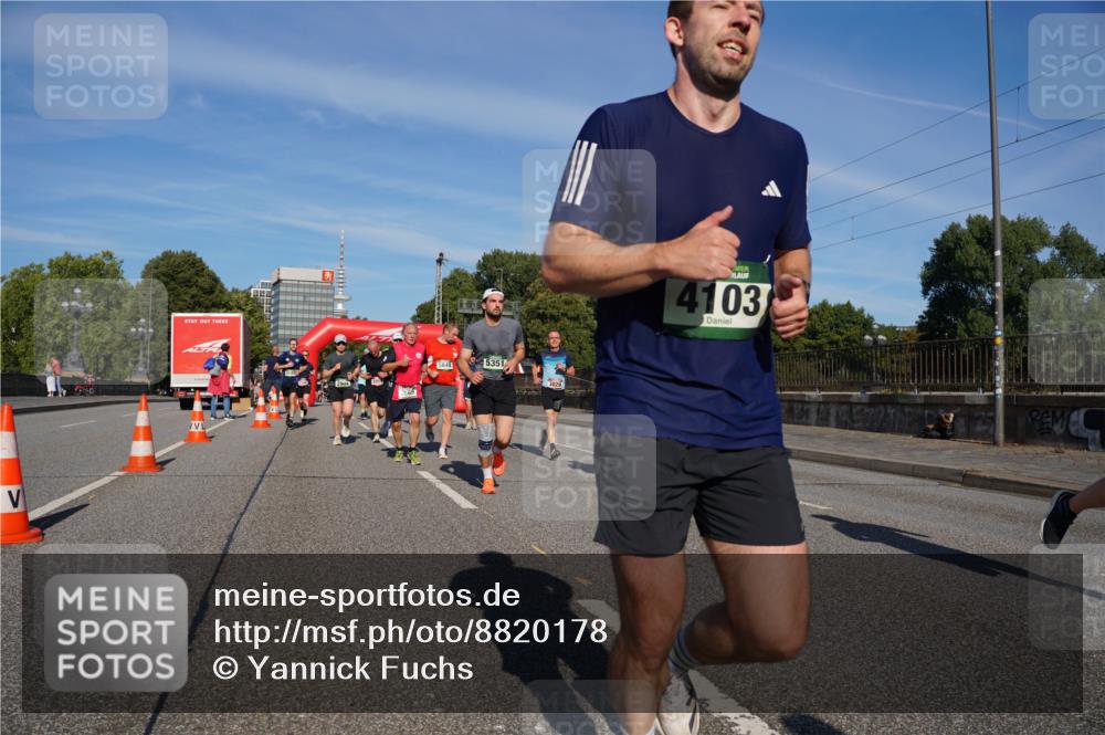 07.09.2025 - BARMER Alsterlauf Yannick Fuchs http://msf.ph/oto/8820178 07.09.2025 09:44:48 Laufen 2904, 5643, 5351, 4103 meine-sportfotos.de