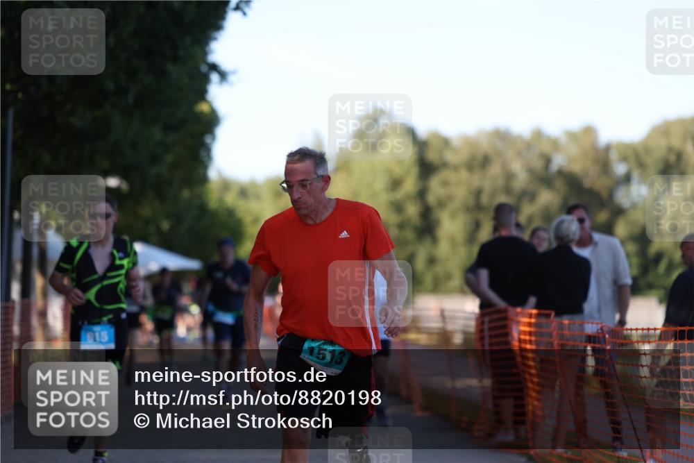 07.09.2025 - 19. Norderstedt Triathlon Michael Strokosch http://msf.ph/oto/8820198 07.09.2025 16:50:59 Laufen 864, 915, 936, 941, 1407, 1513 meine-sportfotos.de