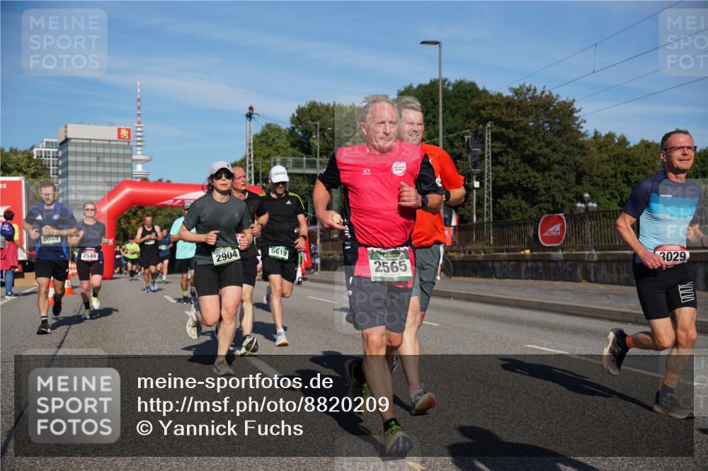 07.09.2025 - BARMER Alsterlauf Yannick Fuchs http://msf.ph/oto/8820209 07.09.2025 09:44:50 Laufen 8089, 2549, 2904, 5619, 2565, 3029 meine-sportfotos.de