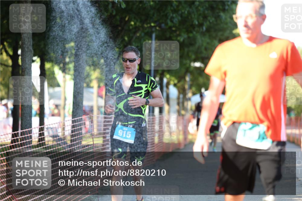 07.09.2025 - 19. Norderstedt Triathlon Michael Strokosch http://msf.ph/oto/8820210 07.09.2025 16:51:01 Laufen 864, 915, 936, 941, 1095, 1407, 1513 meine-sportfotos.de