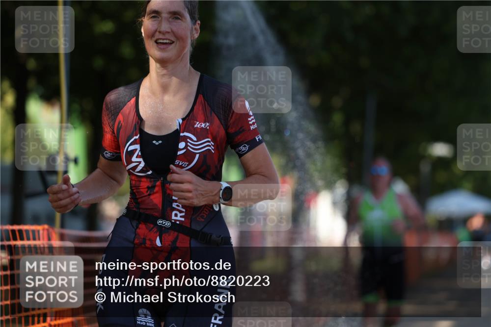 07.09.2025 - 19. Norderstedt Triathlon Michael Strokosch http://msf.ph/oto/8820223 07.09.2025 15:49:34 Laufen 438 meine-sportfotos.de