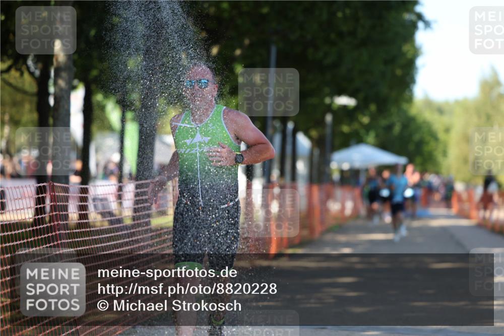 07.09.2025 - 19. Norderstedt Triathlon Michael Strokosch http://msf.ph/oto/8820228 07.09.2025 15:49:36 Laufen 430, 438 meine-sportfotos.de