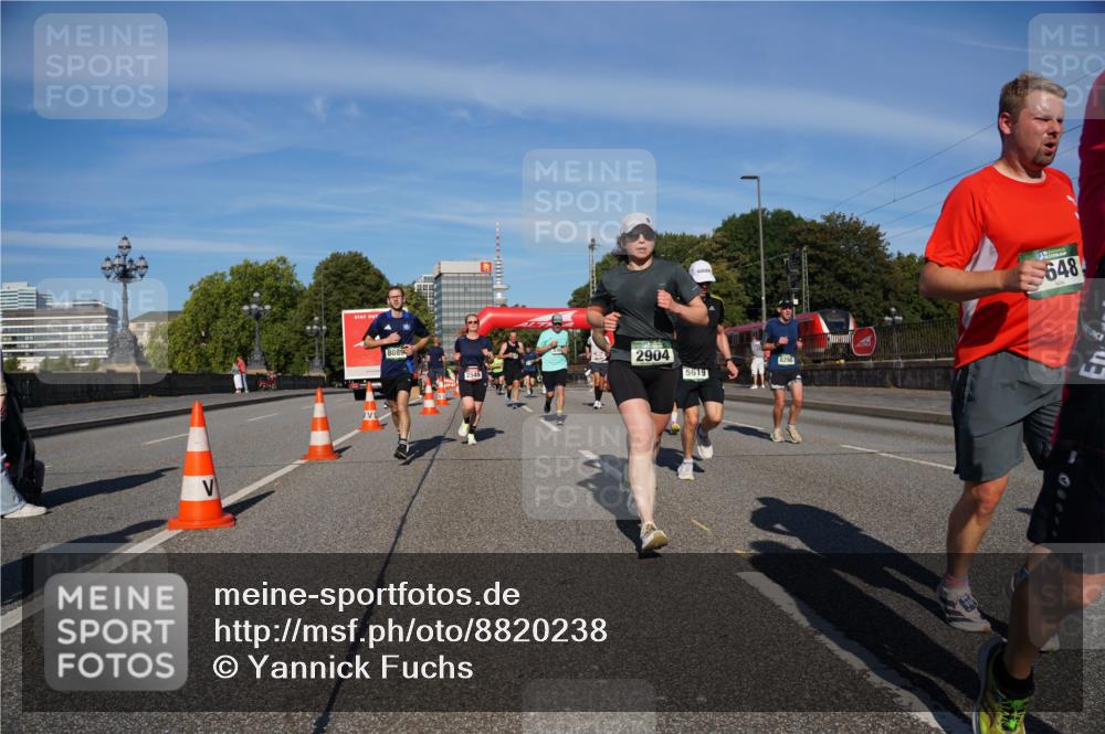 07.09.2025 - BARMER Alsterlauf Yannick Fuchs http://msf.ph/oto/8820238 07.09.2025 09:44:51 Laufen 8089, 2904, 5619, 8290, 648 meine-sportfotos.de