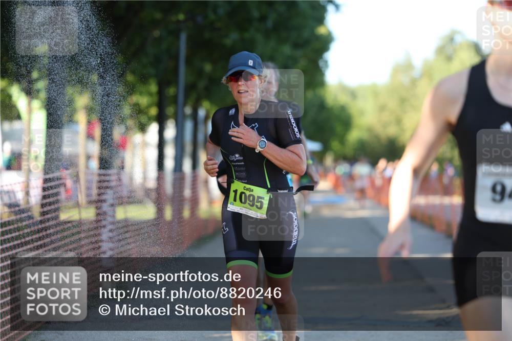 07.09.2025 - 19. Norderstedt Triathlon Michael Strokosch http://msf.ph/oto/8820246 07.09.2025 16:51:09 Laufen 864, 868, 941, 1095, 1407 meine-sportfotos.de