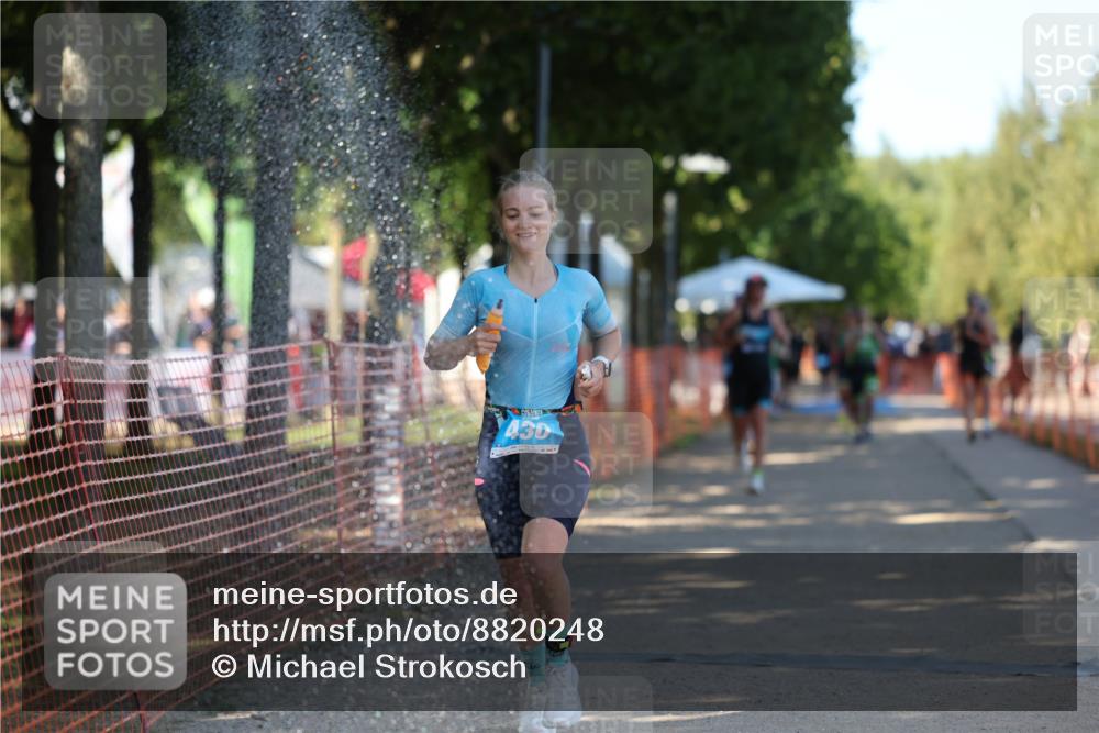 07.09.2025 - 19. Norderstedt Triathlon Michael Strokosch http://msf.ph/oto/8820248 07.09.2025 15:49:42 Laufen 430, 1486 meine-sportfotos.de