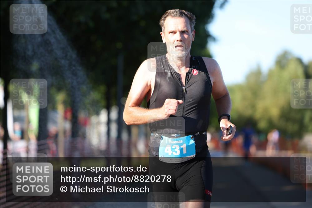 07.09.2025 - 19. Norderstedt Triathlon Michael Strokosch http://msf.ph/oto/8820278 07.09.2025 16:51:39 Laufen 1092, 1567 meine-sportfotos.de