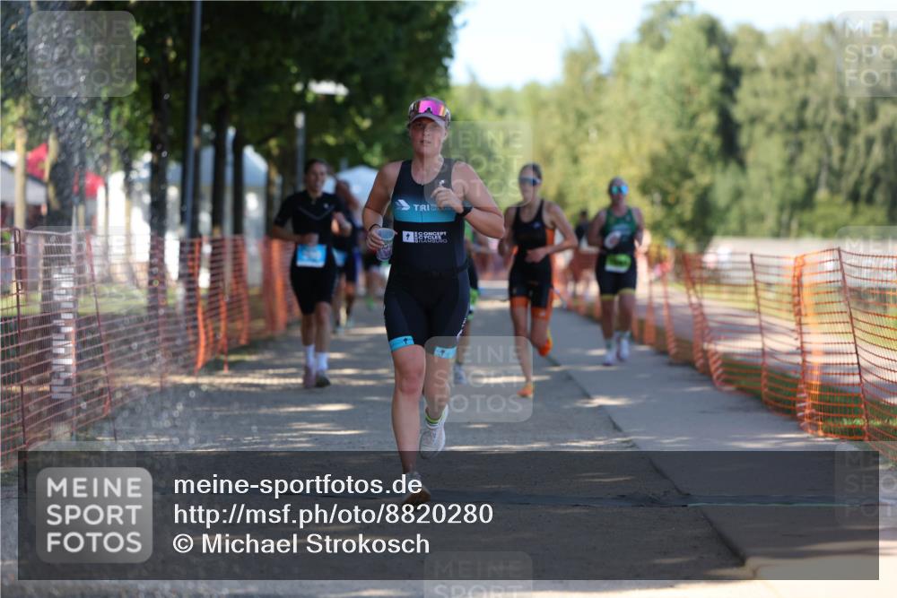 07.09.2025 - 19. Norderstedt Triathlon Michael Strokosch http://msf.ph/oto/8820280 07.09.2025 15:49:48 Laufen 399, 473, 1434, 1486, 1500, 1504 meine-sportfotos.de