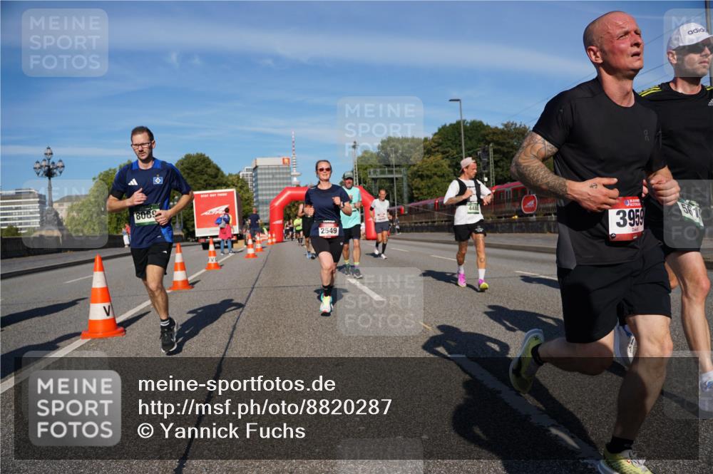 07.09.2025 - BARMER Alsterlauf Yannick Fuchs http://msf.ph/oto/8820287 07.09.2025 09:44:52 Laufen 8089, 2549, 448, 3959 meine-sportfotos.de